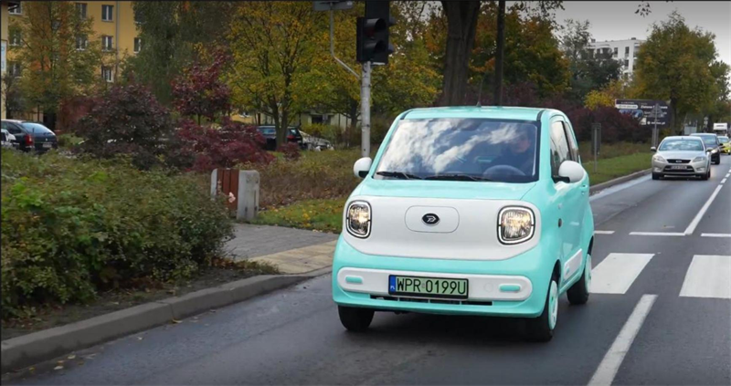 【BENTU: Chương tiếp theo. Thời trang đang di chuyển] Công ty TNHH Công nghệ Năng lượng Mới Shandong Bentu mang đến những sản phẩm mới. Mời bạn đến Milan để chứng kiến ​​​​sự lãng mạn và sức mạnh của chiếc xe mui trần chạy điện